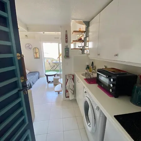 아파트 Dernier Etage 300m Plage3 세테