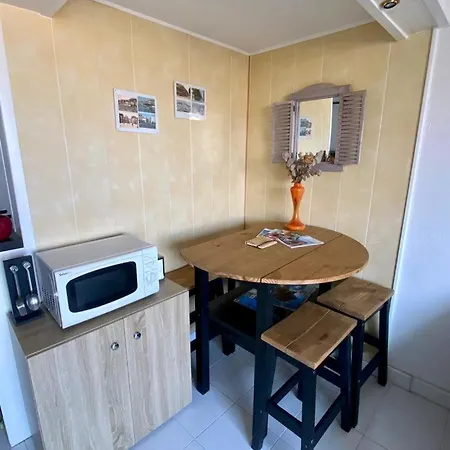 Dernier Etage 300m Plage3 *